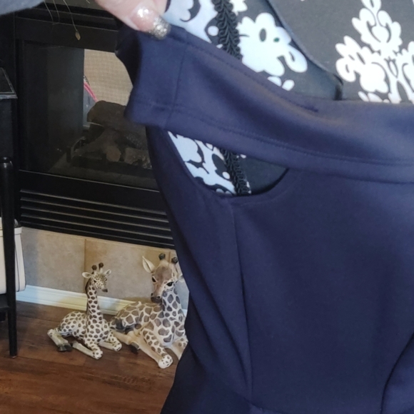 3 FOR 35 Classy Navy blue dress - Picture 6 of 6